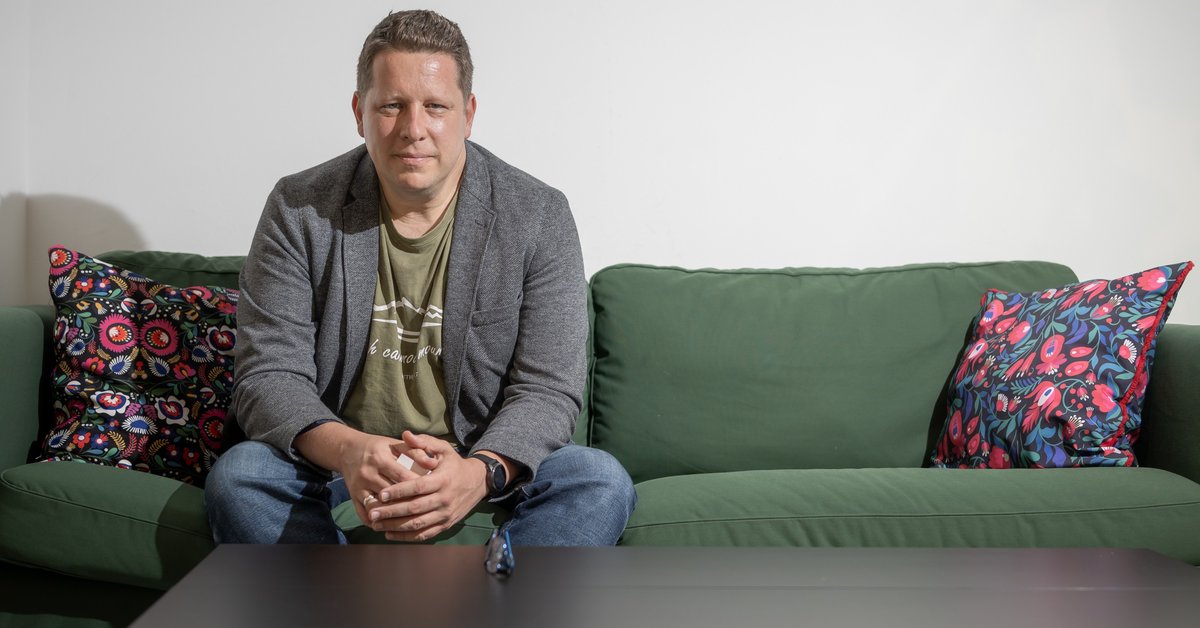 A bárány azért fordul hátra, hogy kövessük