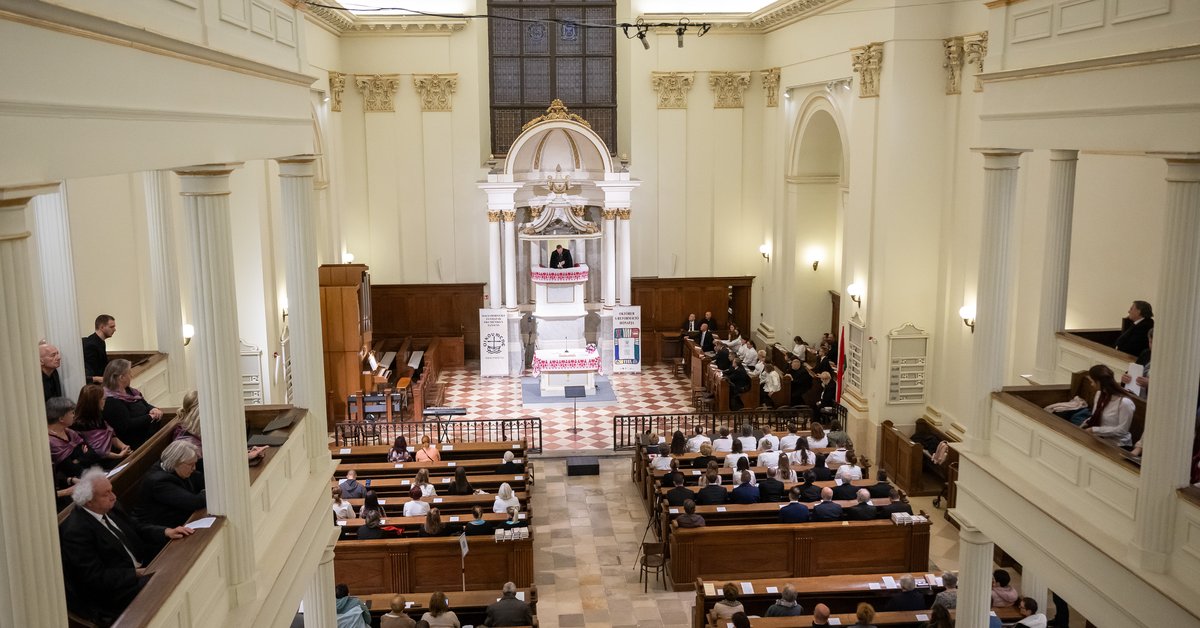 Istentisztelettel kezdődött a reformáció hónapja