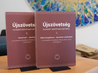újszövetség magyar bibliatársulat Halmos György