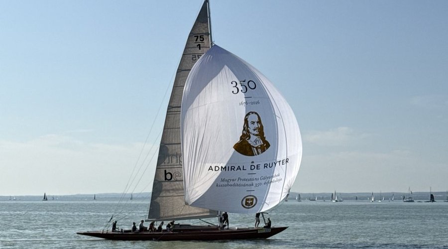 Nemere II, 2026-os Kékszalag, Michiel de Ruyter admirális előtt tisztelegve. Fotó: Csáki-Hatalovics Gyula, a Károli Gáspár Református Egyetem kancellárja